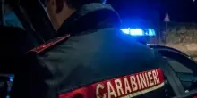 Sparatoria nella notte, sei colpi contro un'abitazione: indagini in corso