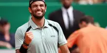 Berrettini travolgente su Medvedev, poi manda un messaggio a Carlo Verdone