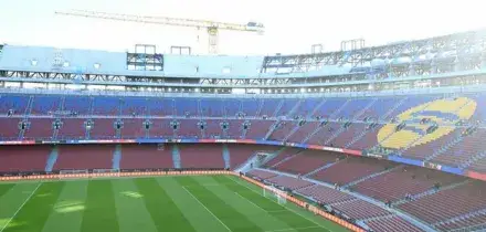 Il Barcellona fa ricorso all?Uefa, &egrave; giallo in campo per il tocco di mano di Pubill: i catalani richiedono gli audio del Var