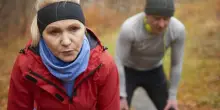 &laquo;Ho 62 anni e corro oltre 70 km a settimana: ecco la chiave per restare motivati&raquo;. La storia di Beth Bacon