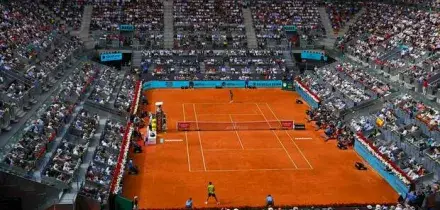 Sinner &egrave; arrivato a Madrid: primo allenamento con Tirante, il piano di Jannik alla Caja Magica