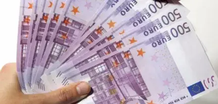 Banconota da 500 euro addio, la decisione della Bce: ecco perch&eacute; il taglio "Bin Laden" esce di scena. Cosa deve fare chi ne &egrave; in possesso