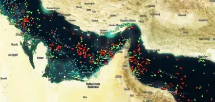 Hormuz, quali navi stanno passando e quali no. Teheran: &laquo;Petroliera ha violato blocco navale Usa&raquo;