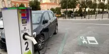 Le auto elettriche spingono il mercato