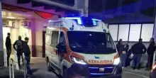Picchiato in piazza a Pozzuoli per uno sguardo di troppo: 16enne finisce all'ospedale