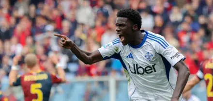 Genoa-Como 0-2: Douvikas e Diao decisivi, ma si fa male Nico Paz. Fabregas aggancia la Roma