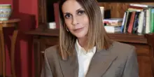 Elda Alvigini, dove vive la Stefania de &laquo;I Cesaroni&raquo;: la casa alla Garbatella (come nella serie), la stanza rosa pop e il salotto vintage