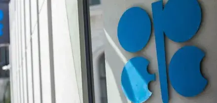 Petrolio, terremoto sul mercato: Emirati via dall?Opec. Abu Dhabi pronta ad aumentere la produzione