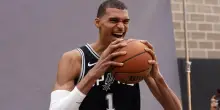 Nba playoff, i risultati di oggi: Wembanyama stoppa tutto, San Antonio elimina Portland 4-1. Philadelphia riapre la serie (3-2) contro Boston