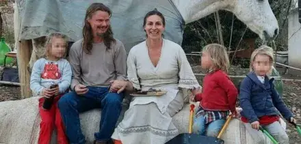 &laquo;Mamma, ho paura di non tornare a casa&raquo;: il bimbo della famiglia nel bosco e l'audio-choc in piena notte