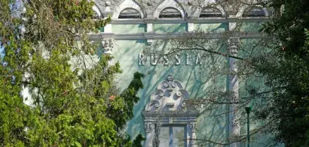 Biennale di Venezia, si dimette la giuria internazionale che aveva escluso Israele e Russia dai premi