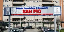 Entra in un supermercato e si spara, grave uomo di 67 anni a Benevento