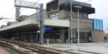 Guasto alla linea elettrica sulla ferrovia adriatica, treni bloccati in Abruzzo: ritardi di oltre 6 ore