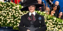 Met Gala 2026, i biglietti da 75mila dollari, il tema "Fashion is Art", la polemica su Jeff Bezos e gli ospiti: Beyonc&eacute; ritorna, Zendaya d&agrave; forfait