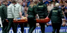 Paura in Chelsea-Nottingham, Derry 10 minuti a terra immobile dopo un colpo in testa