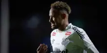 Neymar prende a schiaffi il figlio di Robinho in allenamento: cosa &egrave; successo
