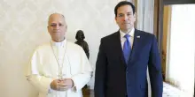 Papa Leone e Rubio, l'incontro in Vaticano e l'impegno per la pace. E il pontefice gli regala una penna in legno d'ulivo