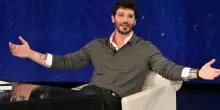 Stefano De Martino, i legali: &laquo;Chi ha diffuso i video intimi pagher&agrave; fino in fondo&raquo;. Identificate almeno 3mila persone