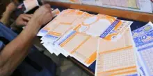 Caivano, ai domiciliari Carmela Maugeri: puntava grosse somme al "10 e Lotto", per riciclare i soldi del clan