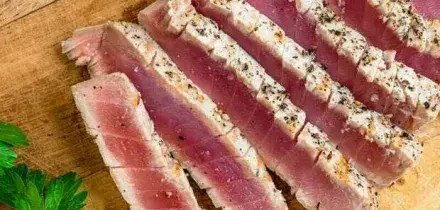 Mangiano tonno rosso: 7 persone intossicate a Palermo, una in terapia intensiva. Ipotesi sindrome sgombroide