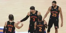 Nba playoff, New York chiude 4-0 su Philadelphia e vola in finale a Est. Minnesota pareggia 2-2, Wembanyama espulso
