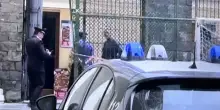 Sorrento, tragedia nel giardino della cattedrale: 64enne precipita mentre taglia l?erba