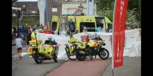 Muore a 15 anni mentre corre la mezza maratona: il malore fatale durante la gara e i disperati soccorsi