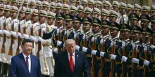 Trump in Cina da Xi, cosa &egrave; successo? L'ombra della guerra su Taiwan, lo stallo in Iran e le porte aperte alle big-tech Usa