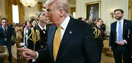 Donald Trump, la lettera choc a Vance: &laquo;Ecco cosa dovete fare se mi uccidono&raquo;. Dal vice alla speaker, la linea di successione