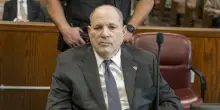Harvey Weinstein, processo annullato a New York: giuria divisa sull?accusa di stupro, ora rischia un quarto processo