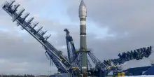 Razzo spaziale russo sui cieli d'Europa. &laquo;Un frammento potrebbe cadere in Polonia in queste ore&raquo;