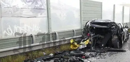 Incidente sulla Pontina, scontro tra furgone e suv sul cavalcavia fuori Latina: due morti e un ferito