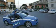 Rapinatori di Rolex scatenati a Napoli, assalto del commando tra le auto bloccate nel traffico