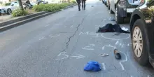 Milano, marito e moglie investiti sulle strisce in via Pirelli: lui muore, lei &egrave; gravissima
