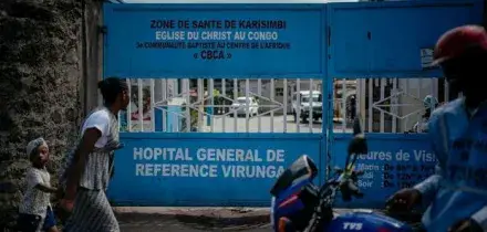 Ebola, allarme anche in Italia per il virus senza cura. Il ministero: &laquo;Le compagnie aeree segnalino casi sospetti a bordo&raquo;