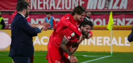 Monza-Juve Stabia 2-1, la doppietta di Cutrone manda i brianzoli in finale dei playoff