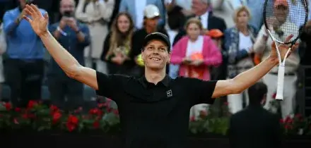 Sinner e il cammino al Roland Garros: esordio contro Tabur, possibile derby con Berrettini agli ottavi