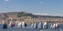 Le vele illuminano il golfo, via al Campionato del Mediterraneo Maxi