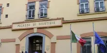 Molestie durante una visita, ginecologo condannato per violenza sessuale