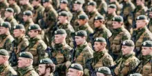 La Norvegia passa alla modalit&agrave; "difesa totale": bunker della Guerra Fredda e scorte alimentari