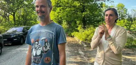 Famiglia del bosco, la lettera di Catherine e Nathan ai giudici: &laquo;Mai contrari ai medici, chiedemmo aiuto dopo l'intossicazione&raquo;
