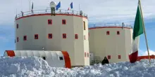 Concorso per 5 ricercatori in Antartide in una base italiana: &laquo;9 mesi in totale isolamento&raquo;. Come candidarsi e i requisiti