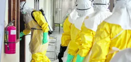 Ebola, in quarantena in ospedale a Roma una dottoressa arrivata dal Congo: trasferita con un volo speciale