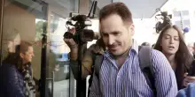 Andrea Sempio, la difesa: &laquo;Impossibile che il killer sia tornato sulle scale da Chiara Poggi. Scena del crimine incompatibile con le prove&raquo;