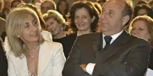 Gerry Scotti si &egrave; sposato in segreto con Gabriella Perino (dopo 15 anni insieme): &laquo;Alle nozze c?erano solo loro, senza figli, parenti e amici&raquo;