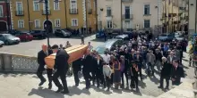 Morto Giuseppe Gargani, i funerali nel Duomo di Avellino: presente anche il ministro Piantedosi