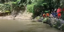 Minorenne si tuffa e non riemerge, morto un 14enne in un torrente a Rivalta Reggio Emilia