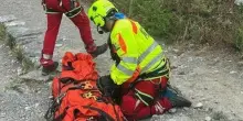 Sentiero degli dei, nuova tragedia: turista si sporge e cade nel vuoto