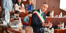 Minacce social al sindaco Sabino, il sostegno unanime del Consiglio comunale di Quarto