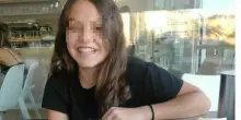 Selma uccisa da una malattia a 13 anni, la tesina incompituta di terza media letta ai suoi funerali